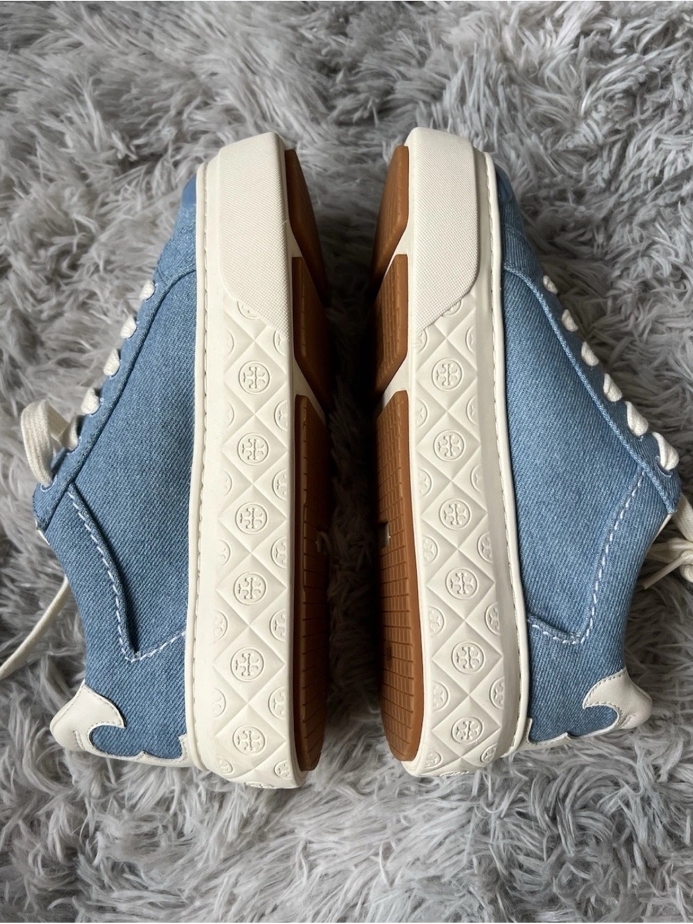 Tory Burch Denim Ladybug Platform Sneakers in Light Blue and Cream Size: 5.5 - Picture 6 of 8